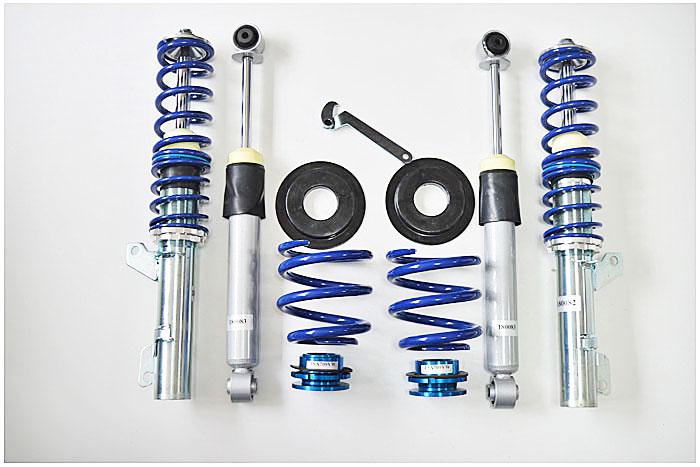 GF150319, Triple-S Schroefset, Seat Leon 4WD 1.8T/ 1.9TDi/ 2.8 V6  (att.: Sportchassis will lower 20mm less!) 1M 2001-2005, 1040KG max vooraslast, Niet geschikt voor Stationwagen, Bij deze set zijn verkorte koppelstangen noodzakelijk, deze zijn los verkrijgbaar.